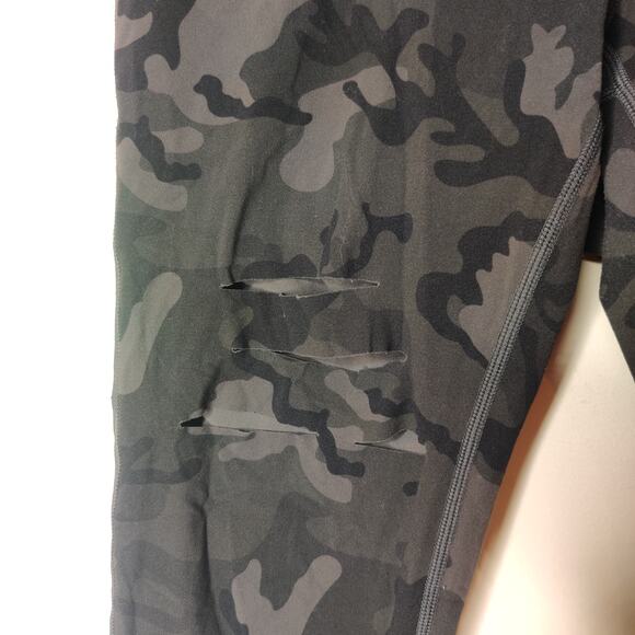 Zyia Active Camo Leggings Slashed Mid Rise - Picture 6 of 10